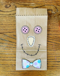Paper Bag Scarecrow Craft for Kids (with free cutouts!) ⋆ The Hollydog Blog