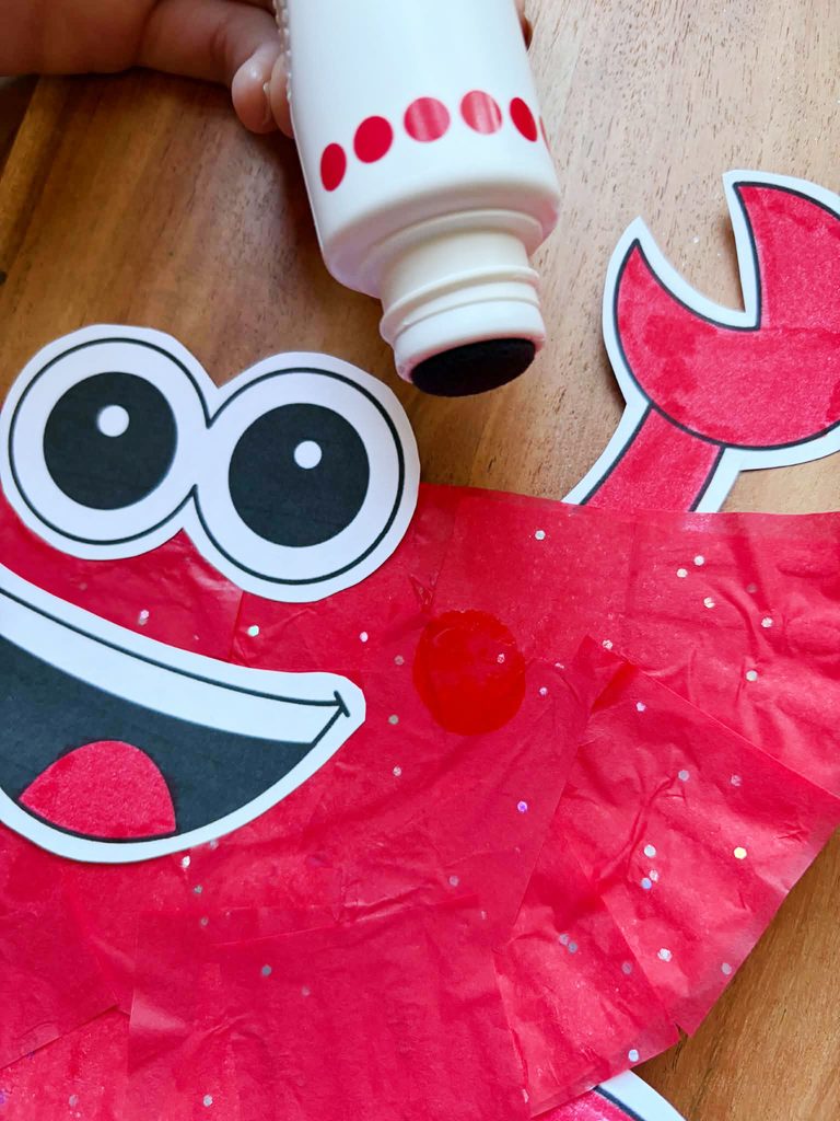 The Cutest Paper Plate Crab Craft for Preschool! (with free cutouts)